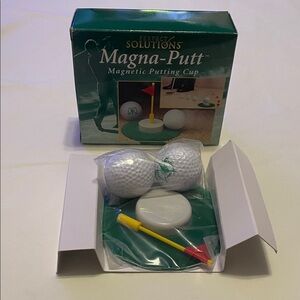 Magna-Putt Magnetic Putting Cup - Green and White